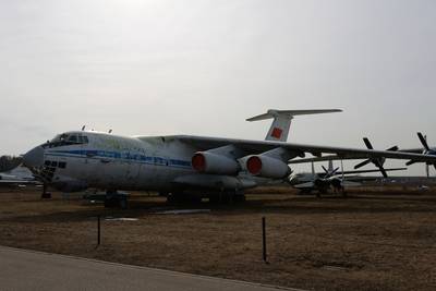 Monino redimensions 1 : Ilyushin Il-76M %22Candid-B%22