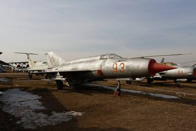 Monino redimensions 1 : Mikoyan-Gourevitch MiG-21S %22Fishbed-H%22