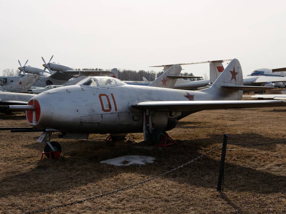 Monino 1 : Mikoyan-Gourevitch MiG-9 %22Fagot%22