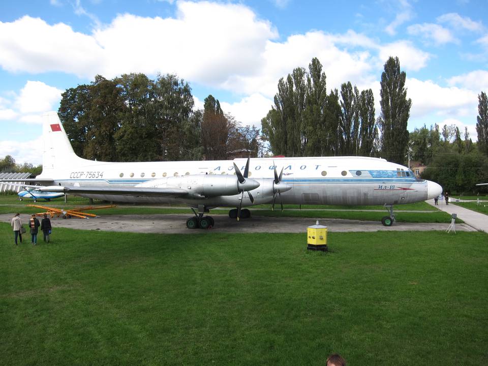 Ukraine State Aviation Museum 1 : Ilyushin Il-18A %22Coot%22 (1)