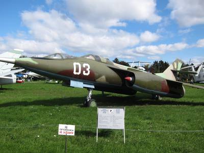 Ukraine State Aviation Museum 1 : Yakovlev Yak-28U %22Maestro%22