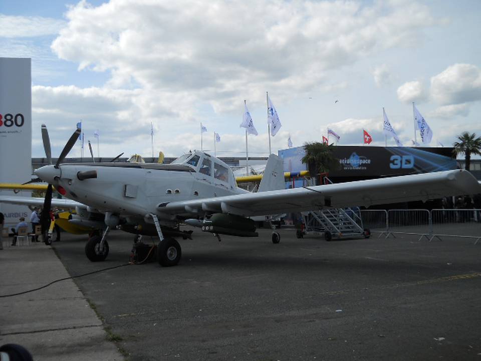 Salon du Bourget 2011 1 : AT802