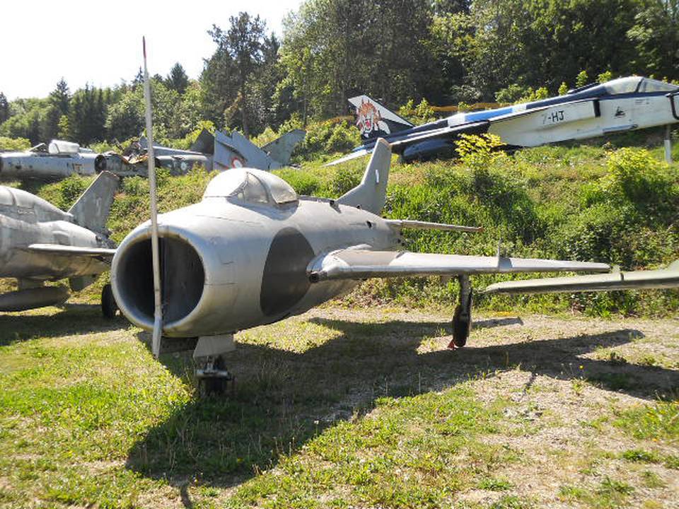 Savigny-Les-Beaunes 2011 1 : MiG-19-2