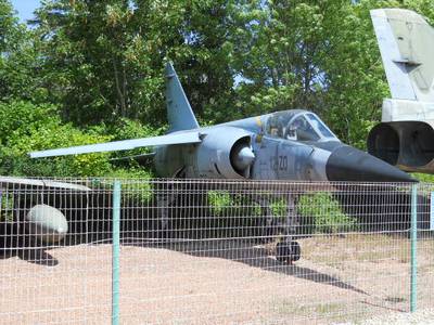 Savigny-Les-Beaunes 2011 1 : Mirage F1