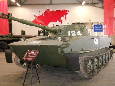 Musée des Blindés 2011 1 : PT-76