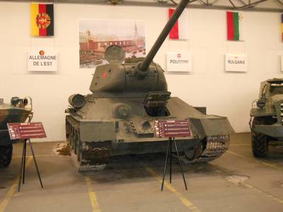 Musée des Blindés 2011 1 : T34-85