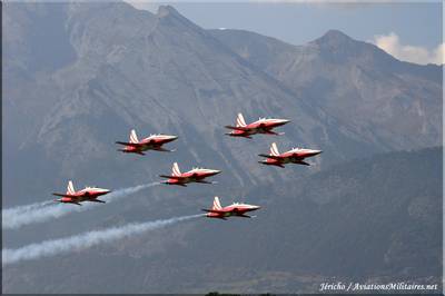 Portes ouvertes de la Base Aérienne de Sion (2008) 1 : Patrouille Suisse  (formation Sphair)