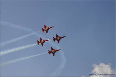 Portes ouvertes de la Base Aérienne de Sion (2008) 1 : Patrouille Suisse  (formation Diamant)