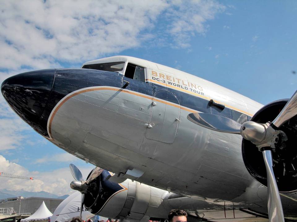 Breitling Air Show Sion 2017 1 : Douglas DC-3 &quot;Breitling World Tour&quot;