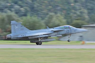 Breitling Air Show Sion 2017 1 : SAAB JAS-39C Gripen