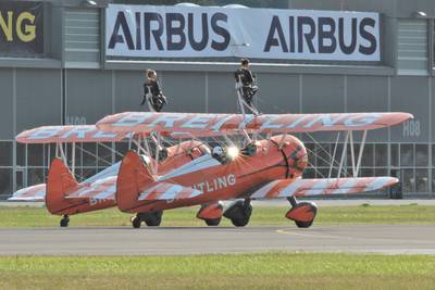 Breitling Air Show Sion 2017 1 : Breitling Wingwalkers