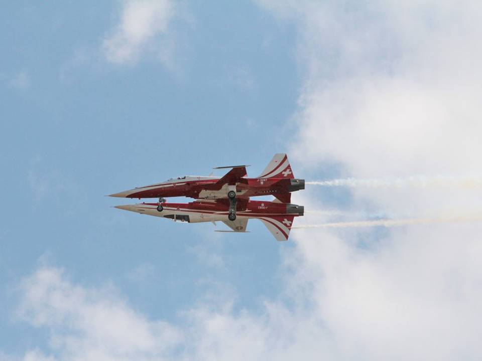 Breitling Air Show Sion 2017 1 : Patrouille Suisse &quot;Mirror&quot;