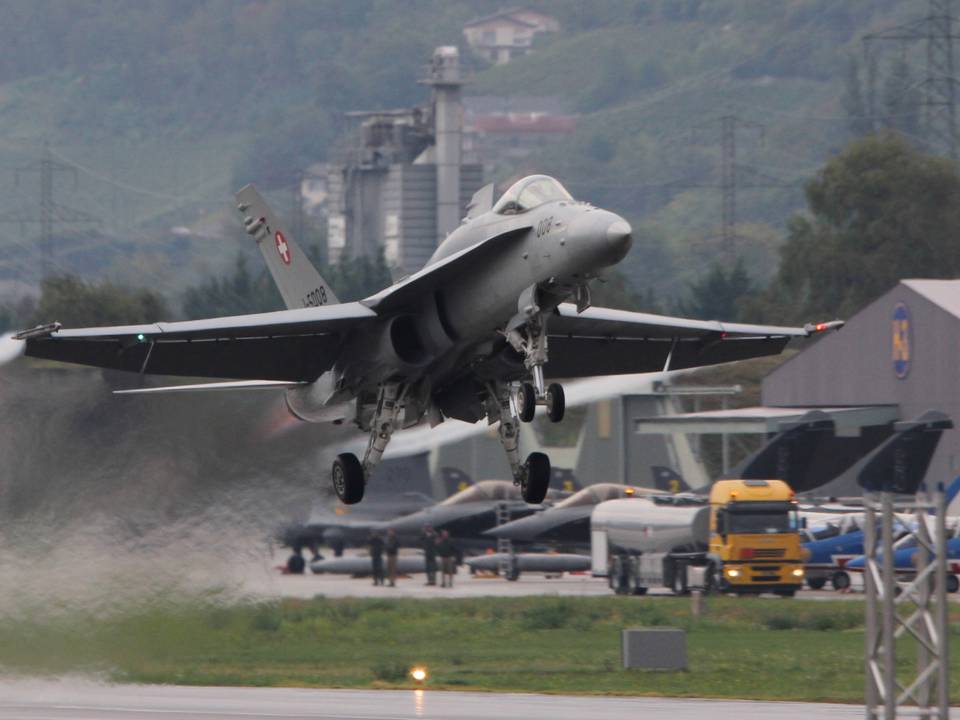 Breitling Air Show Sion 2011 1 : McDonnell Douglas F/A-18C Hornet 