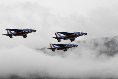 Breitling Air Show Sion 2011 1 : &quot;Patrouille de France&quot;  (Dassault-Dornier Alpha Jet)