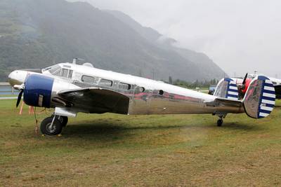 Breitling Air Show Sion 2011 1 : Beechcraft Model 19