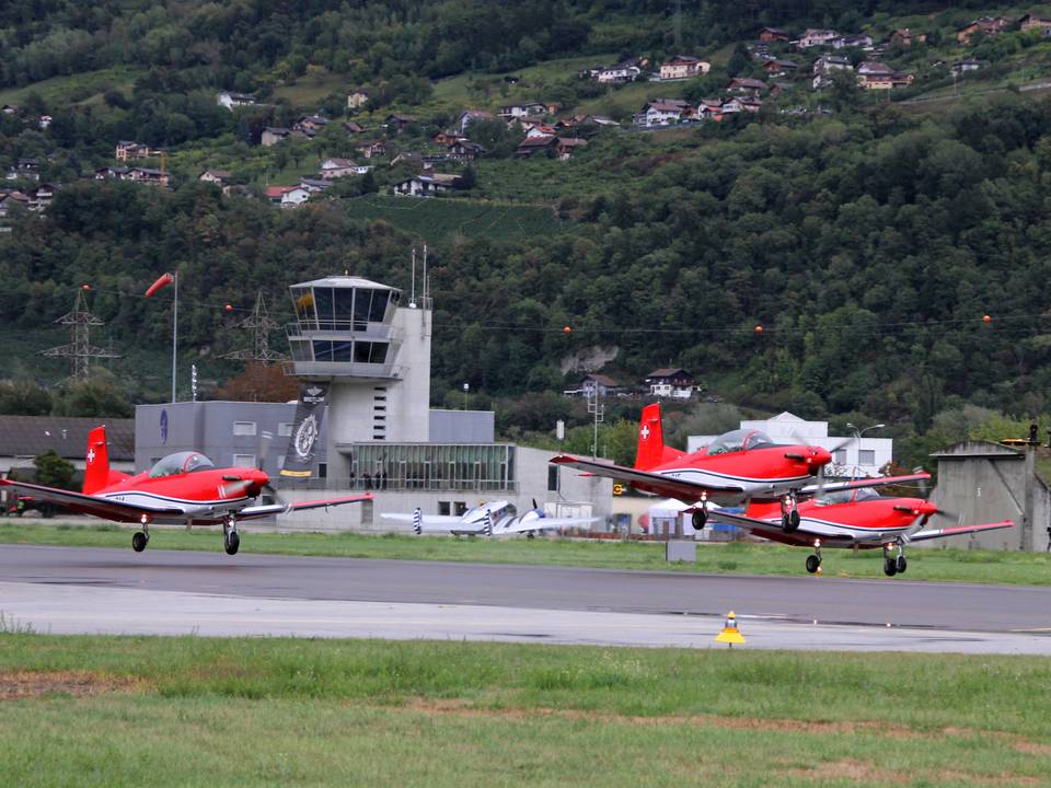 Breitling Air Show Sion 2011 1 : &quot;PC-7 TEAM&quot; Pilatus NCPC-7 