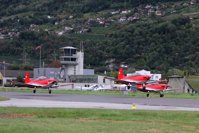 Breitling Air Show Sion 2011 1 : &quot;PC-7 TEAM&quot; Pilatus NCPC-7 