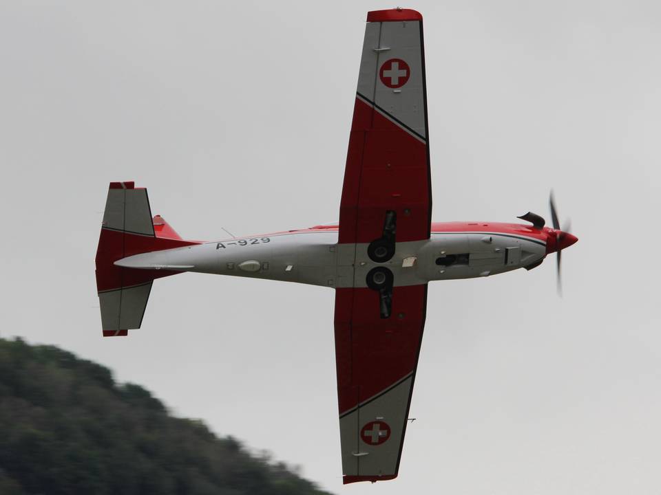 Breitling Air Show Sion 2011 1 : &quot;PC-7 TEAM&quot; Pilatus NCPC-7  5