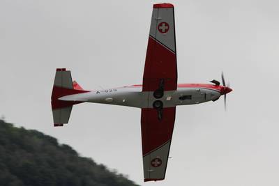 Breitling Air Show Sion 2011 1 : &quot;PC-7 TEAM&quot; Pilatus NCPC-7  5