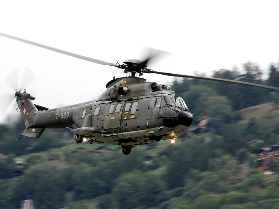 Breitling Air Show Sion 2011 1 : Aérospatiale AS332M1 Super Puma (Forces aériennes suisses) 1