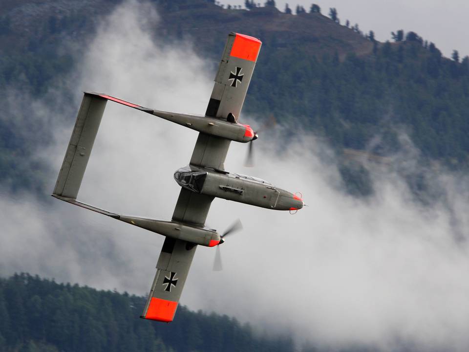 Breitling Air Show Sion 2011 1 : North American OV-10B Bronco 2