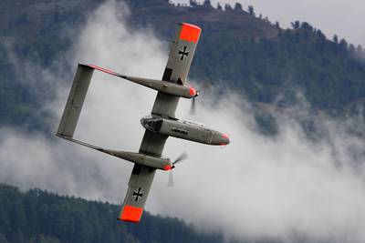 Breitling Air Show Sion 2011 1 : North American OV-10B Bronco 2