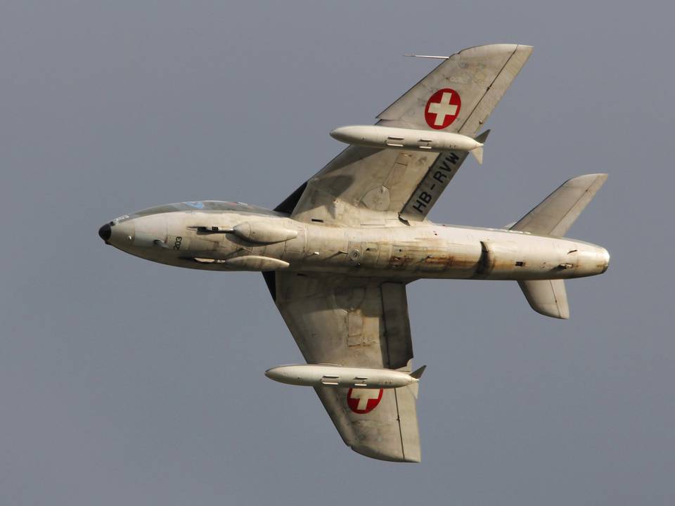 Breitling Air Show Sion 2011 1 : Hawker Hunter T Mk68 2