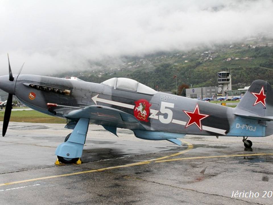 Breitling Air Show Sion 2011 1 : Yak-9