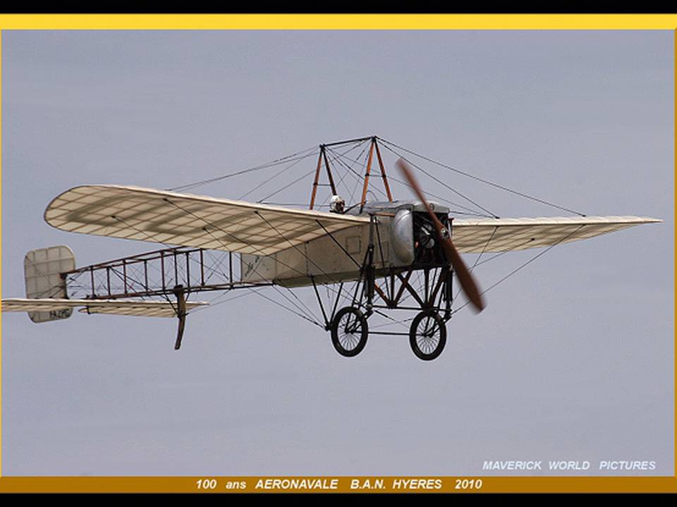 MAVERICKdu13  100 ANS AERONAVALE  B.A.N. HYERES 2010 LE   BLERIOT