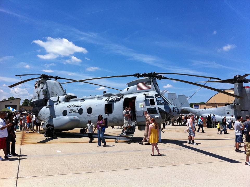 Joint Open Service House 2011 at Andrews Joint-Base (MD, USA) 1 : CH-46_2.jpg