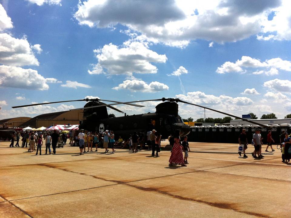 Joint Open Service House 2011 at Andrews Joint-Base (MD, USA) 1 : CH-47D Chinook.jpg