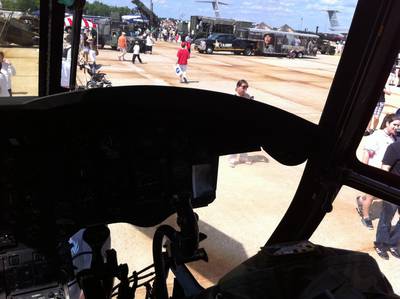 Joint Open Service House 2011 at Andrews Joint-Base (MD, USA) 1 : CH-47D Chinook_cockpit 3.jpg