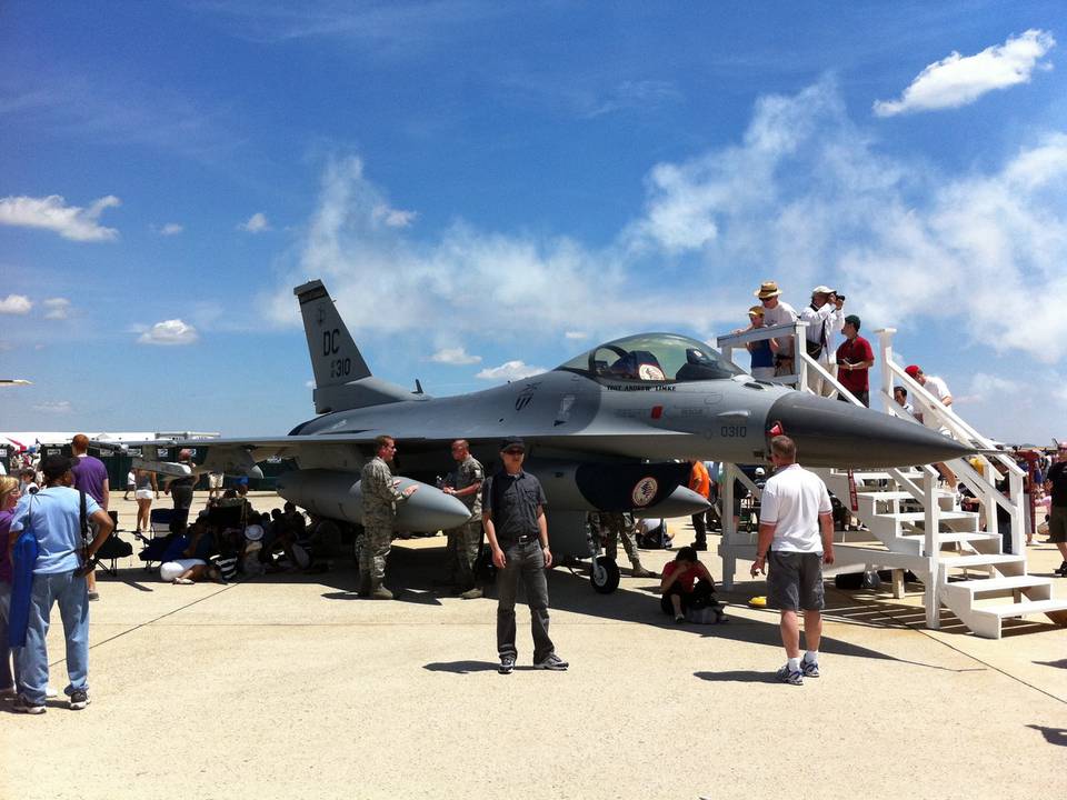 Joint Open Service House 2011 at Andrews Joint-Base (MD, USA) 1 : F-16.jpg