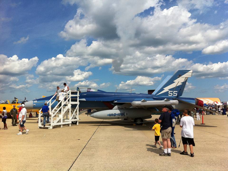 Joint Open Service House 2011 at Andrews Joint-Base (MD, USA) 1 : F-18_2.jpg