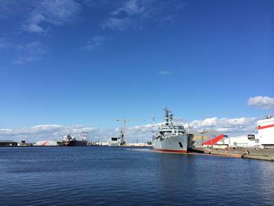 Mistral class ships (Saint-Nazaire, France) 1 : IMG_7894