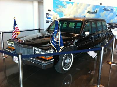 Ronald Reagan presidential Museum &amp; Library (Simi Valley, CA, USA) 1 : Limousine 6