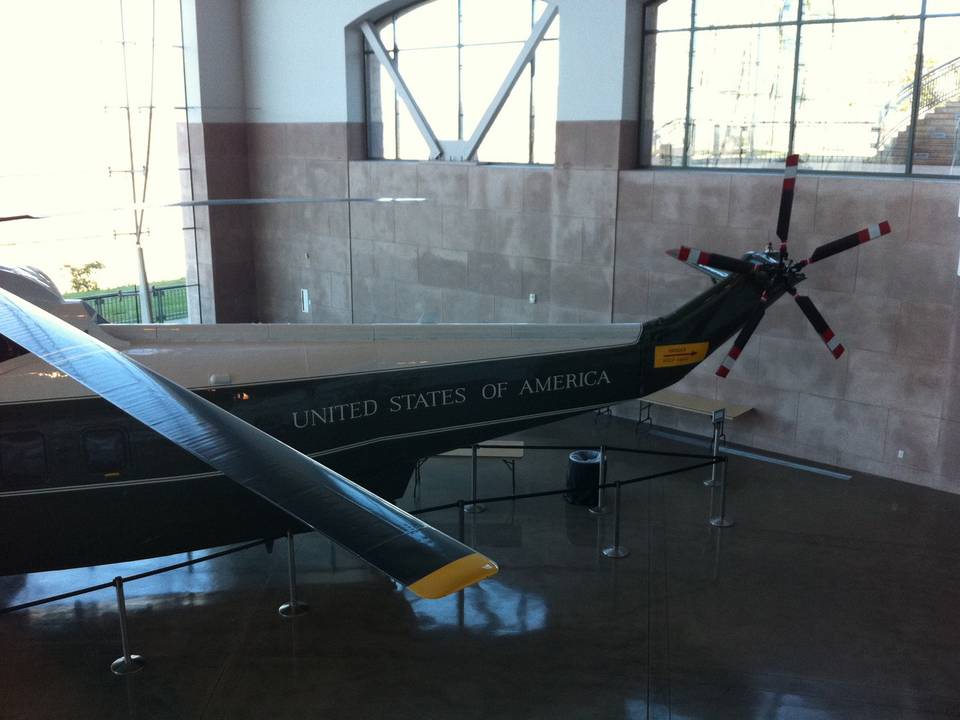 Ronald Reagan presidential Museum &amp; Library (Simi Valley, CA, USA) 1 : Marine One 3