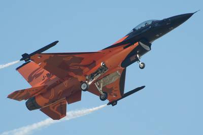 MNA Cambrai 2011 1 : F-16AM J015 66