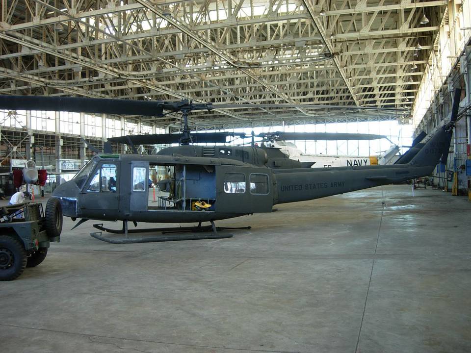 Pacific Aviation Museum 1 : UH-1