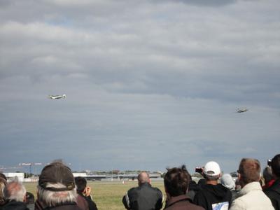 Meeting Rennes 2010 1 : Bf 109 + Spitfire