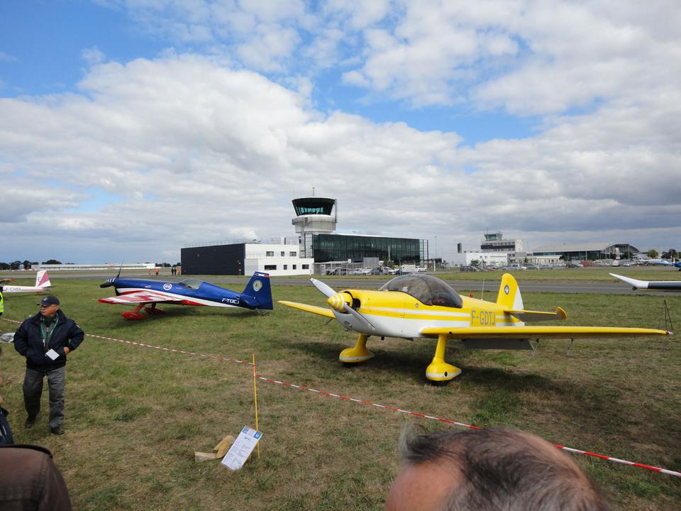 Meeting Rennes 2010 1 : Cap 10 + Extra 330