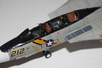 F-14A Tomcat 159449 VF-142 - Revell 1-72 1 : F-14A Tomcat BuNo 159449 VF-142 Ghostriders - Revell 1-72 - 2