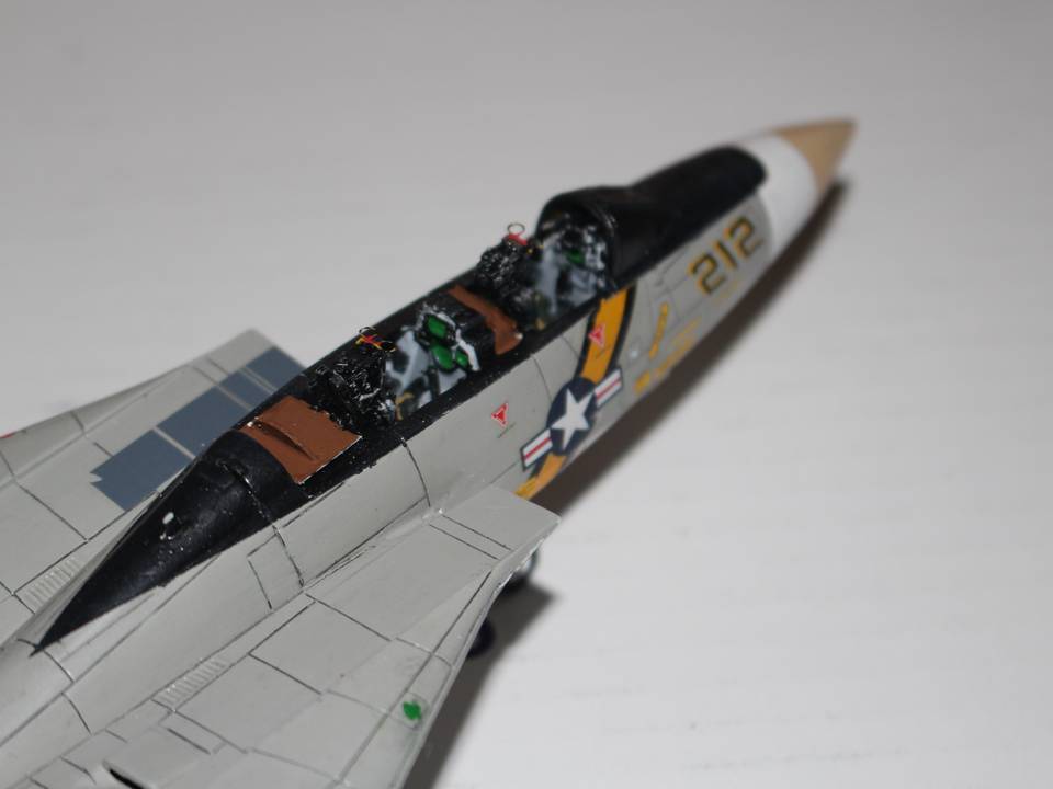 F-14A Tomcat 159449 VF-142 - Revell 1-72 1 : F-14A Tomcat BuNo 159449 VF-142 Ghostriders - Revell 1-72 - 4