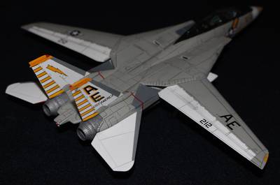 F-14A Tomcat 159449 VF-142 - Revell 1-72 1 : F-14A Tomcat BuNo 159449 VF-142 Ghostriders - Revell 1-72 - 9