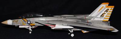 F-14A Tomcat 159449 VF-142 - Revell 1-72 1 : F-14A Tomcat BuNo 159449 VF-142 Ghostriders - Revell 1-72 - 13