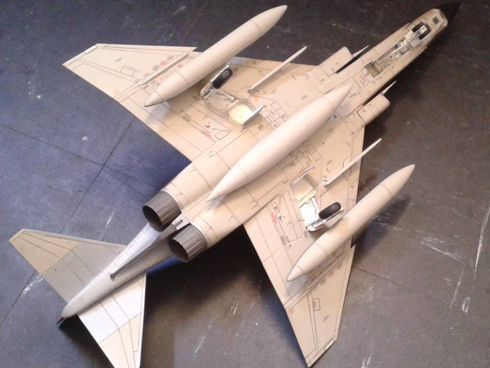 RF-4E Italeri 1-48 1 : RF-4E IRIAF Esci 1-48 - 11