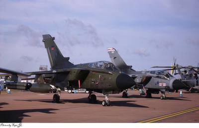 valenciennes 14 juillet 2010 1 : air Tattoo 17 juillet 2010 171