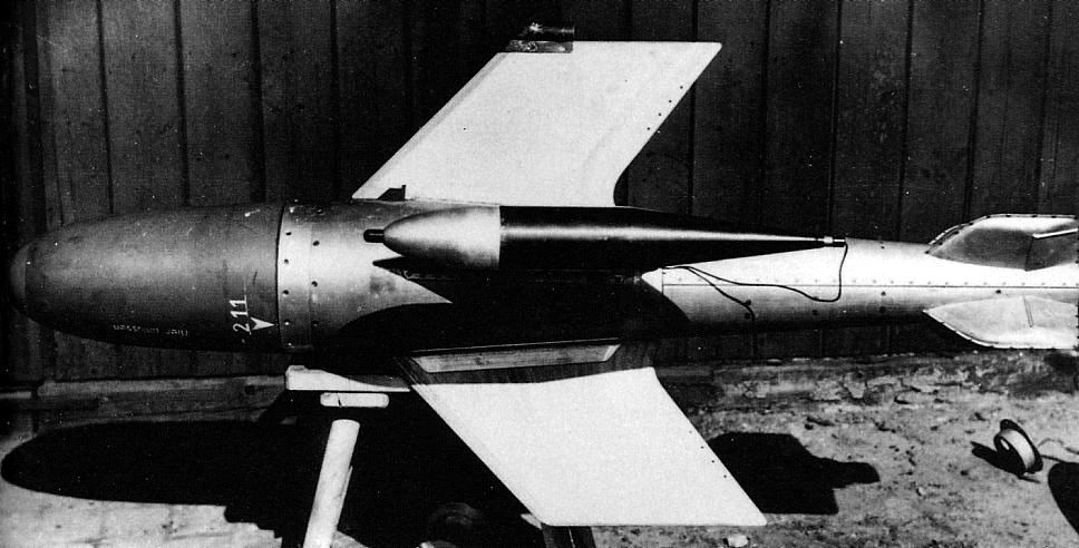 Le missile air-air Ruhrstahl X4