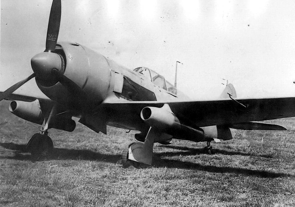 Le Lavotchkine "126", un La-7 équipé de deux statoréacteurs de Bondariouk