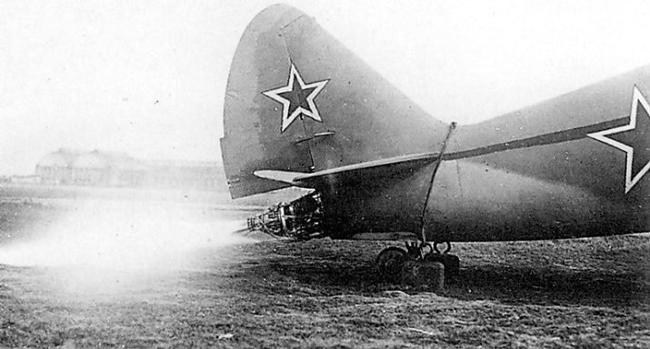 Le Lavotchkine "120R" &agrave; moteur-fus&eacute;e RD-1 de Glouchko